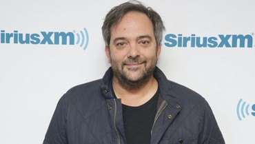 img-title Positif Corona, Adam Schlesinger 'Fountain Wayne' Meninggal