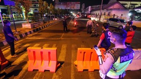 DKI Diminta Tegas Awasi Warga Saat PSBB, Jam Malam Diusulkan