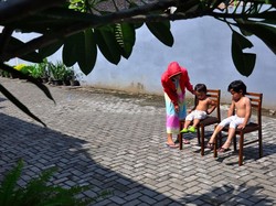 Yakin Mau Berjemur di Atas Jam 10? Coba Cek UV Index di Ramalan Cuaca