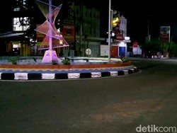 Lengangnya Kota Pekalongan Saat Jam Malam Mulai Diterapkan