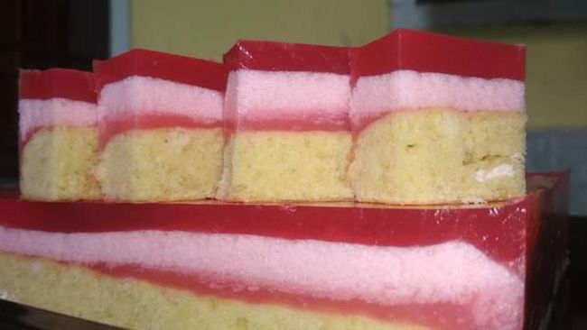  Resep Puding Busa Lapis Bolu  Dessert Kaya Serat Segar 