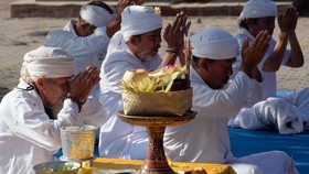 Tanpa PSBB, Bali Andalkan Desa Adat Atasi Corona