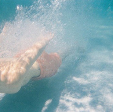 Pajang Foto Seksi Berenang, Ji Chang Wook Bikin Penggemar Ingin Keramas