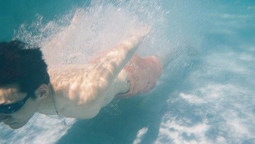 Pajang Foto Seksi Berenang, Ji Chang Wook Bikin Penggemar Ingin Keramas