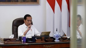 Jokowi Janjikan Bansos, Rayu Warga Jabodetabek Tak Mudik