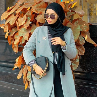 Vivi Zubedi Gandeng Baim Wong & Felicya Angelista ke New York Fashion Week