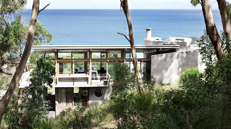Sesuai dengan namanya, 'Ocean House', rumah di Australia ini memiliki pemandangan indah berupa laut. Interior rumah tersebut juga berkonsep minimalis.