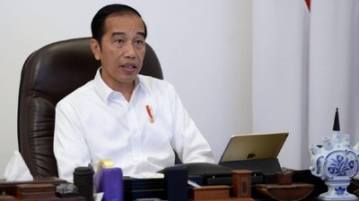 Jokowi menyebut bahwa masyarakat perlu tahu 10 negara dengan kasus Corona tertinggi di dunia sehingga bisa diketahui penyakit ini tak hanya di Indonesia.