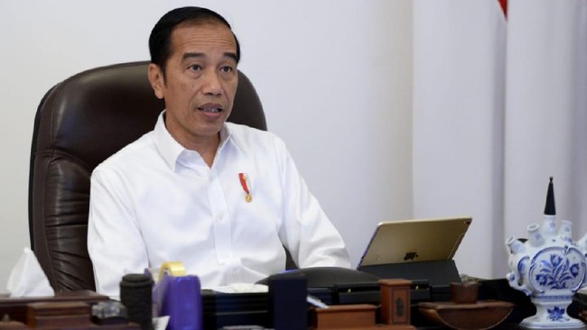 Jokowi menyebut bahwa masyarakat perlu tahu 10 negara dengan kasus Corona tertinggi di dunia sehingga bisa diketahui penyakit ini tak hanya di Indonesia.