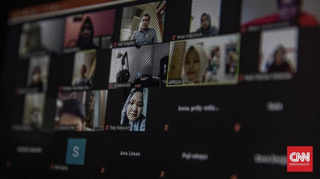 Demi Keamanan Data, Kemenhan Larang Pegawai Gunakan Zoom Ilustrasi Zoom. CNN Indonesia/Bisma Septalisma