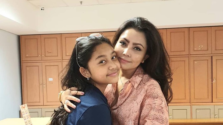 Putri Mayangsari, Khirani Siti Hartina Trihatmodjo berulang tahun ke-14 pada 30 Maret lalu. Mayangsari ucapkan selamat dan doa terbaik untuk anaknya.