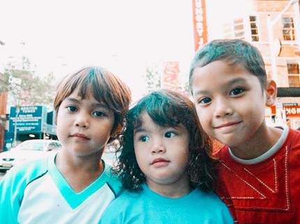 7 Potret Nostalgia Masa Kecil Al, El dan Dul, Siapa Paling Menggemaskan?