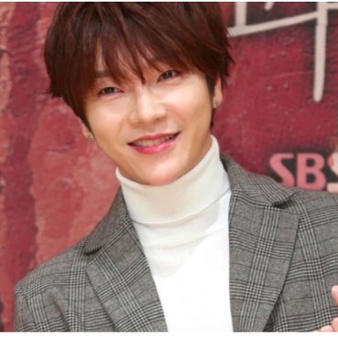 Sebulan Dirawat, Idol Korea Pertama yang Positif Corona Dinyatakan Sembuh