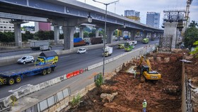 Kontraktor KCIC Lalai, Pilar Jatuh Timpa Eskavator di Karawang