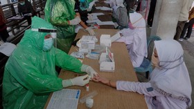 Pemerintah Diminta Biayai Tes Swab Santri Jika Buka Pesantren
