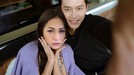Melly Goeslaw dan Tata Janeeta membuat heboh warganet karena berbalasan foto editan dengan aktor tampan Korea&comma; Hyun Bin&comma;