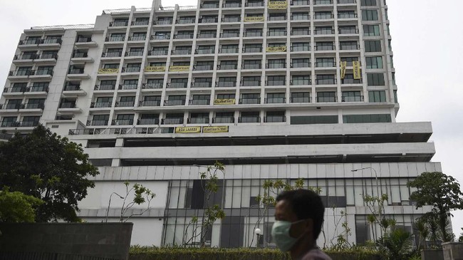 Kementerian Kesehatan menilai rumah sakit darurat belum perlu disiapkan di tengah lonjakan kasus Covid-19 karena faskes masih mampu memberikan pelayanan.
