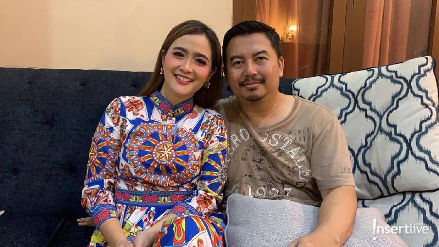 Vega Darwanti mengambil sisi positif ketika tidak mendapatkan pekerjaan saat virus corona di Indonesia mewabah. 