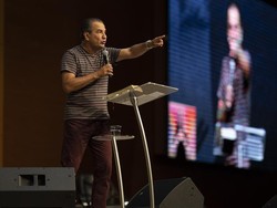 Gereja Kosong, Bisnis Pendakwah Kristen di Brasil Ikut Terancam Corona