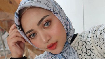 Dituduh Belum Bayar THR Karyawan, Begini Balasan Santai Rachel Vennya