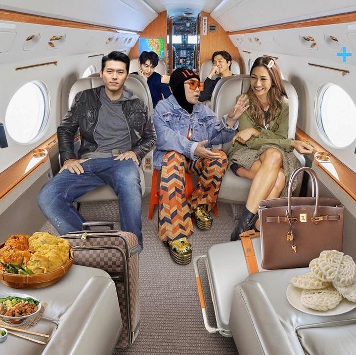 <p>Terakhir bikin ngakak parah nih, Bun. Tata membuat foto edit-an sedang di pesawat pribadi bersama Hyun Bin, eh foto Melly Goeslaw di-edit diletakkan di lorong pesawat dengan membawa kursi plastik. He-he-he. (Foto: Instagram @tatajanetaofficial)</p>