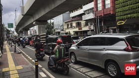 Sejumlah Jalanan Jakarta Masih Ramai Pengendara