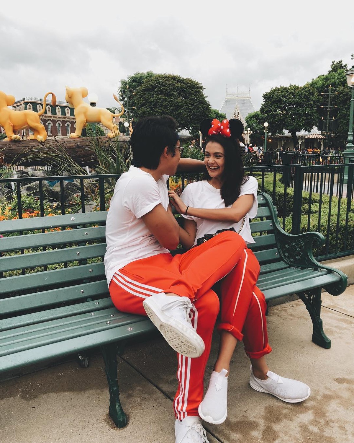 Amanda Rawles sempat diisukan dekat dengan Jefri Nichol&period; Namun&comma; ternyata ia diam-diam telah memiliki kekasih bernama Adriel Susanteo&period;