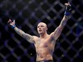 Kisah Bintang UFC Bertarung Sengit Lawan Penyusup