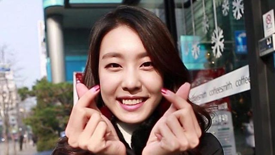Beberapa fakta dari Cho Eun Jung, mantan presenter cantik yang sekarang menjadi istri dari So Ji Sub.