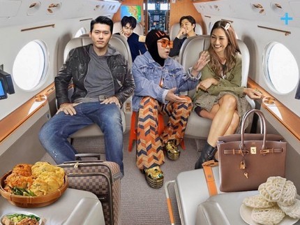 7 Foto Halu Challenge Melly Goeslaw, Naik Jet Bareng Hyun Bin hingga Gong Yoo