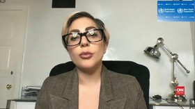 VIDEO: Lady Gaga Galang Donasi 576 miliar