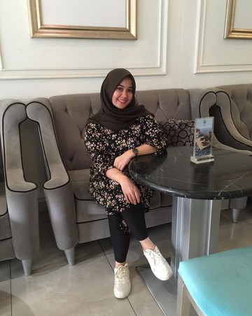 Potret Salsabillih Selebgram Cantik Calon Istri Aldi Taher Foto 1