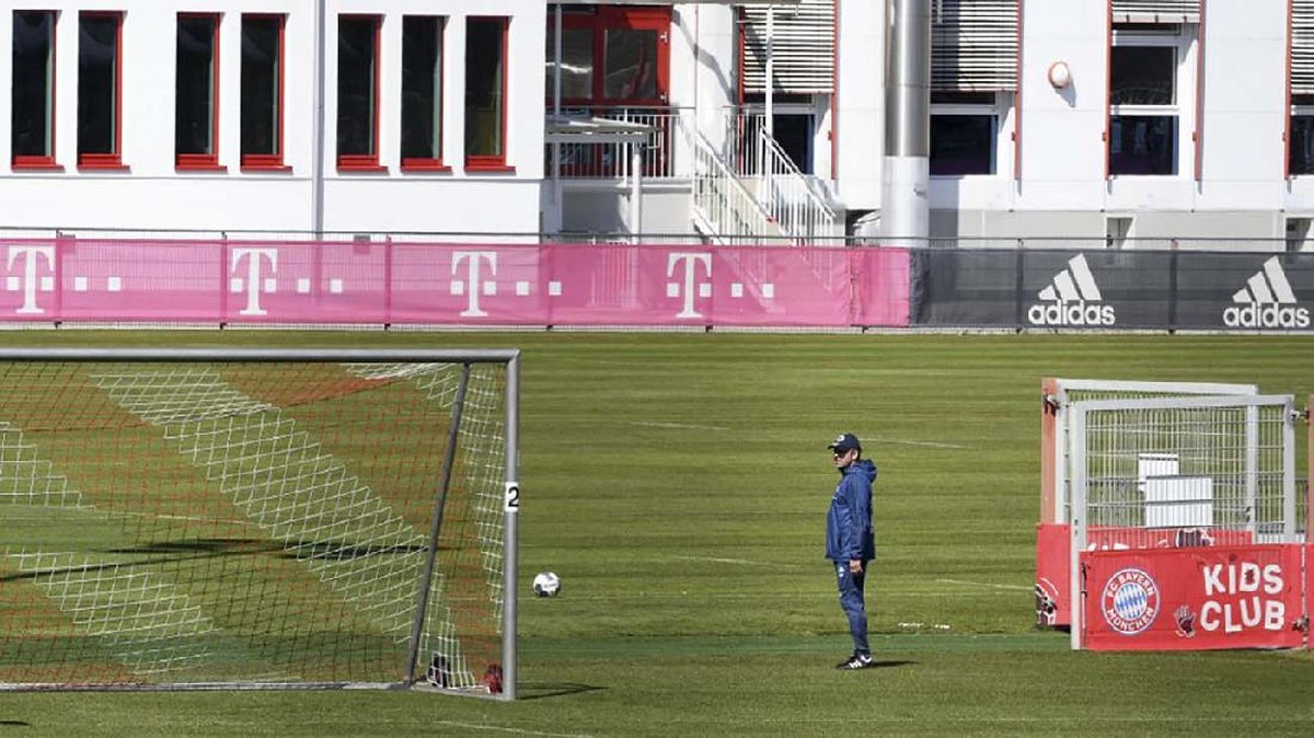 FOTO: Bayern Munchen Berlatih di Tengah Pandemi Virus Corona