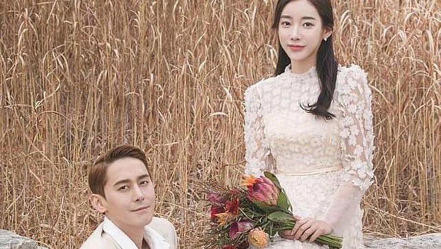 Pasangan artis Kim Sang Hyuk dan Song Da Ye dikabarkan bercerai usai 1 tahun menikah.