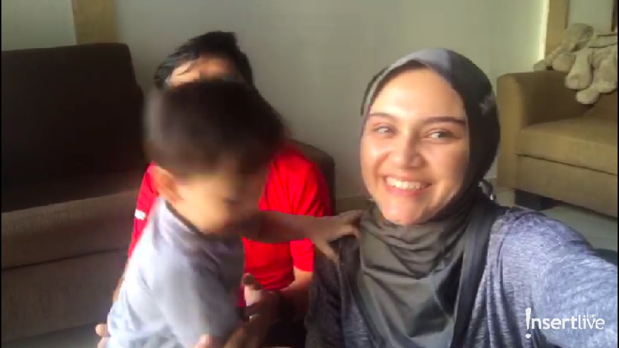 Zee Zee Shahab bagikan kegiatan selama karantina.