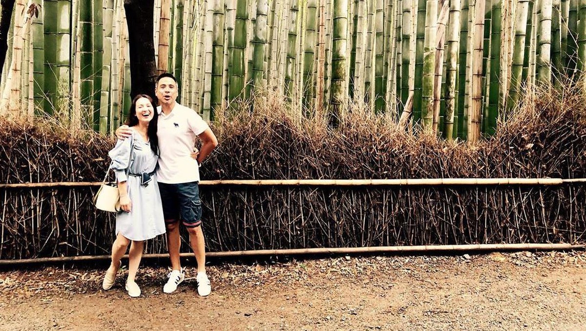 Ini dia enam foto mesra Julie Estelle dengan sang kekasih yang pebalap dan jarang terekspos ke publik&period;