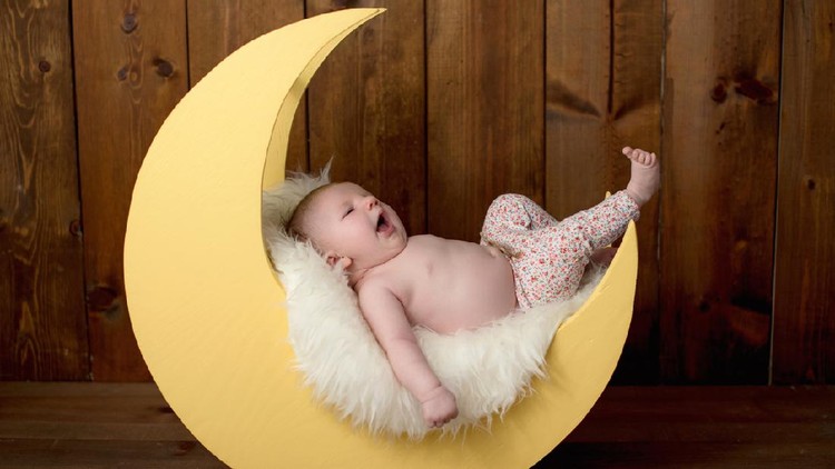 Bunda tertarik memberi calon gadis kecil dengan nama bayi yang terinspirasi dari luar angkasa? Bukan cuma unik dan menarik, nama-namanya juga indah lho.
