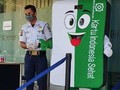 Bang Jakes Ingatkan Peserta JKN-KIS Jaga Jarak saat Antre