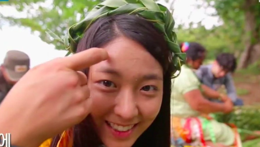 Seolhyun AOA Lima artis cantik Korea Selatan ini berani tampil percaya diri dengan wajah tanpa riasan alias polos.