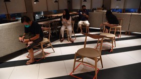 Bisnis Restoran dan Bar AS Mulai Terapkan New Normal