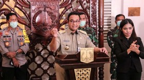 Anies Akan Bagikan 20 Juta Masker Kain Gratis untuk Warga DKI