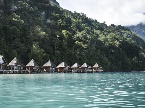 Alasan Media Asing Soroti Pantai Ora, Surga Tersembunyi di Maluku