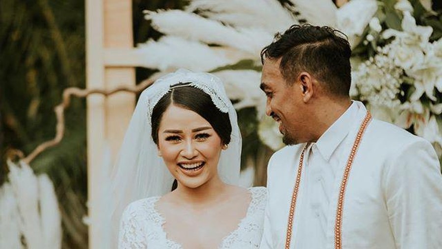Kemesraan Glenn Fredly dan Mutia Ayu yang kini tinggal kenangan.