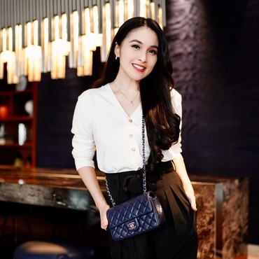 Tampilan Baru Sandra Dewi yang Bikin Khawatir, Ada Apa?