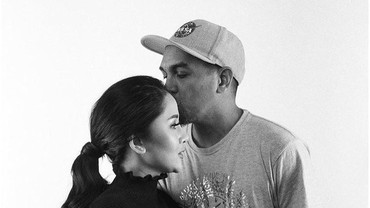 Abadikan Momen Hamil Anak Glenn Fredly, Mutia Ayu: Terima Kasih Tompi