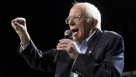 Bernie Sanders Dukung Demo Ribuan Mahasiswa AS Bela Palestina