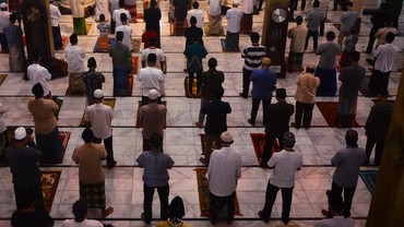 Miris! Enggan Pimpin Salat Jemaah karena Pandemi, Ustaz Dicaci 'Mati Aja'