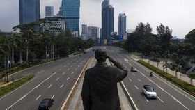 FOTO: Melihat Jakarta di Hari Pertama PSBB Cegah Corona