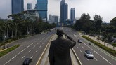 FOTO: Melihat Jakarta di Hari Pertama PSBB Cegah Corona Pemprov DKI resmi menerapkan PSBB pencegahan penyebaran virus corona, Jumat (10/4) melalui Pergub Nomor 33 tahun 2020 yang diteken ANies Baswedan.