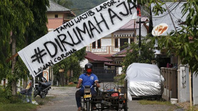 Berdiam di rumah selama pandemi virus corona bisa menjadi masalah tersendiri. Tapi ada beberapa cara untuk menikmati kondisi tersebut.
